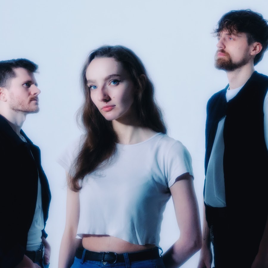 espera sleep token - Lyndsey avec son groupe Exploring Birdsong