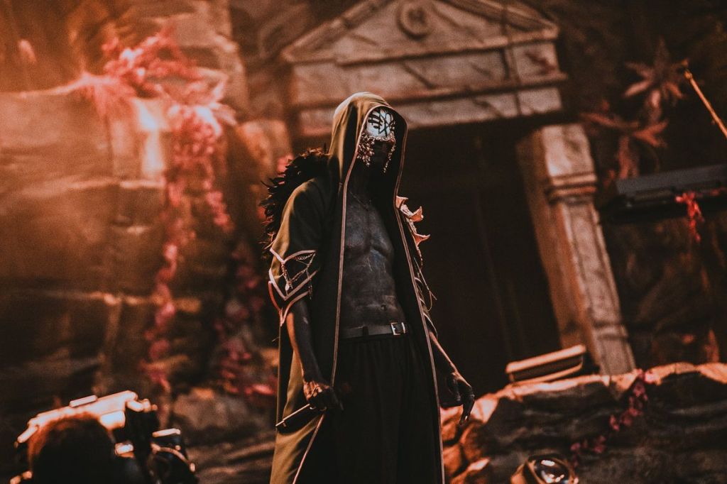 sexualisation sleep token - Vessel sur scène performant sur Even in Arcadia