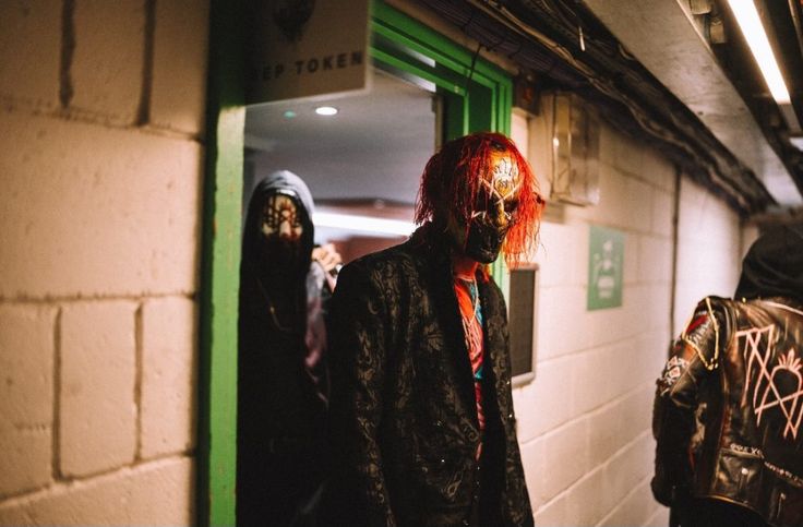 sleep token europe - III, IV et Vessel sortant de leur loge