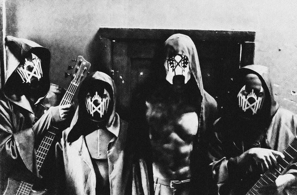 sleep token pop culture - photo du groupe à leur début