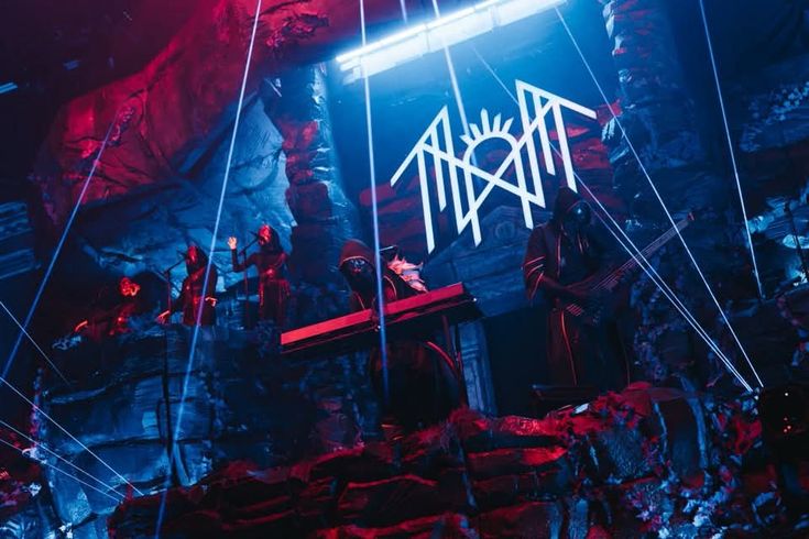 sleep token tournée us 2025 - Vessel au piano avec Espera et III